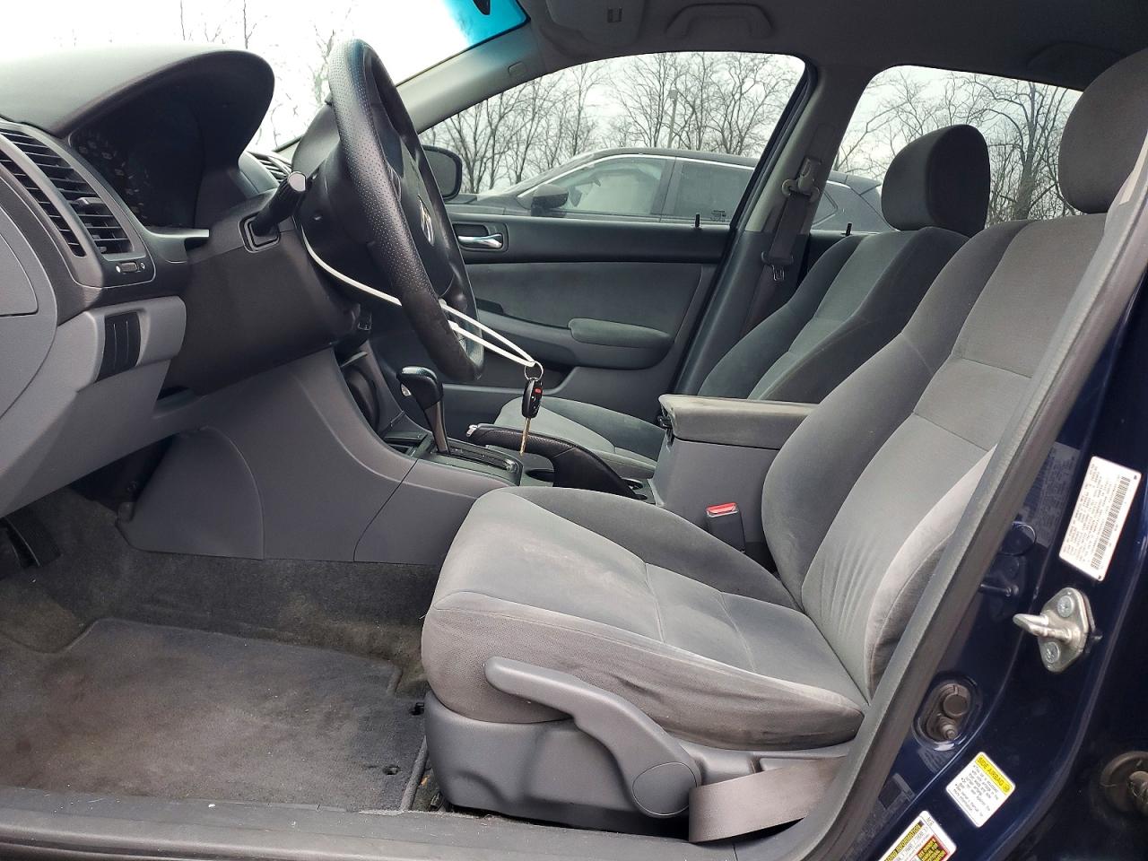 2007 HONDA ACCORD LX photo 7