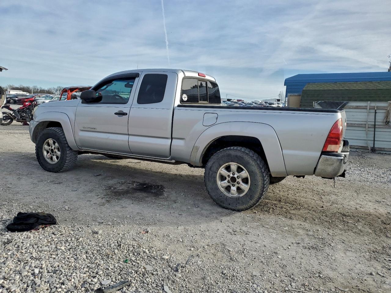 2005 TOYOTA TACOMA ACCESS CAB photo 2