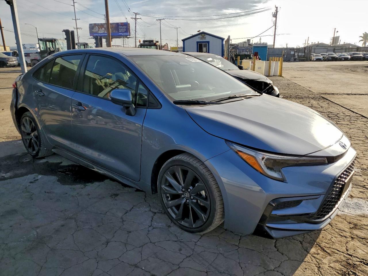 2023 TOYOTA COROLLA LE photo 4