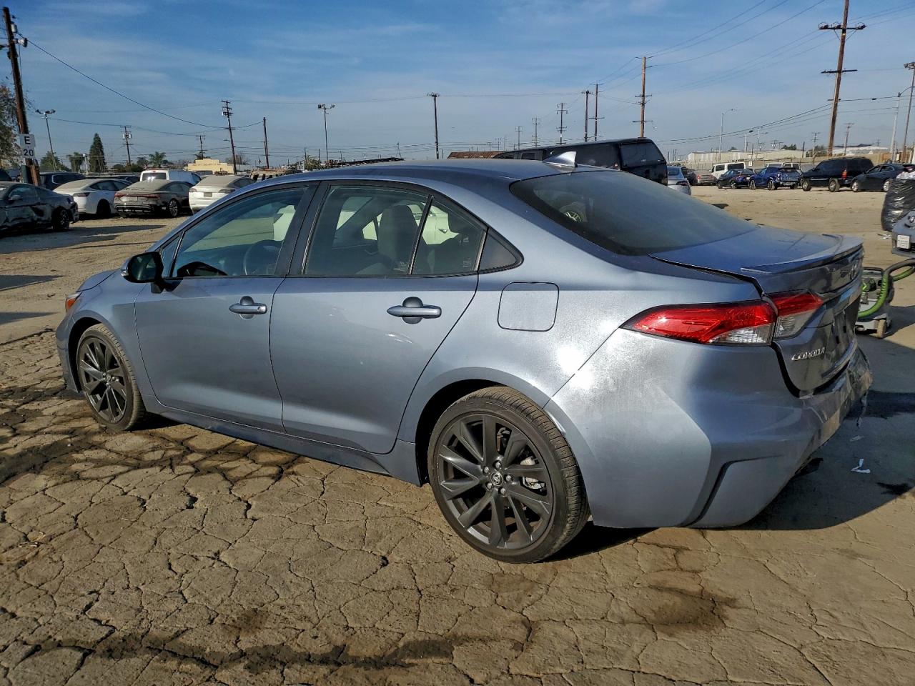 2023 TOYOTA COROLLA LE photo 2