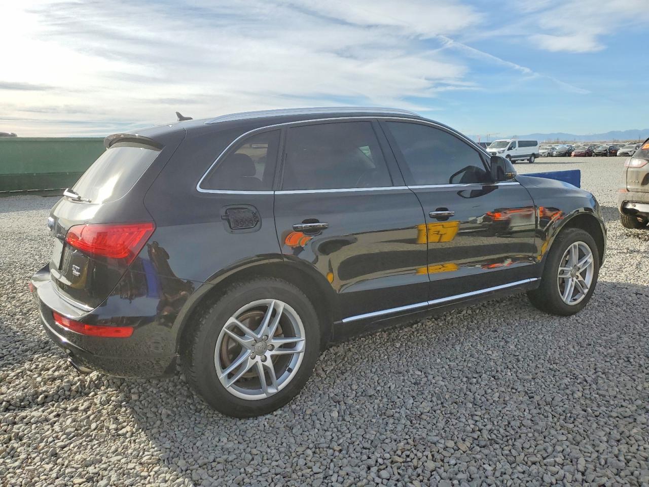 2017 AUDI Q5 PREMIUM PLUS photo 3