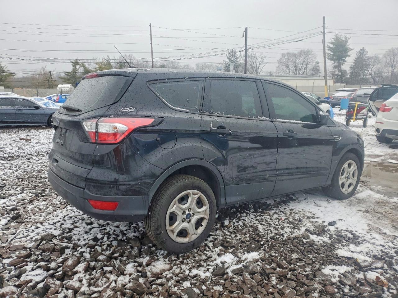 2018 FORD ESCAPE S photo 3