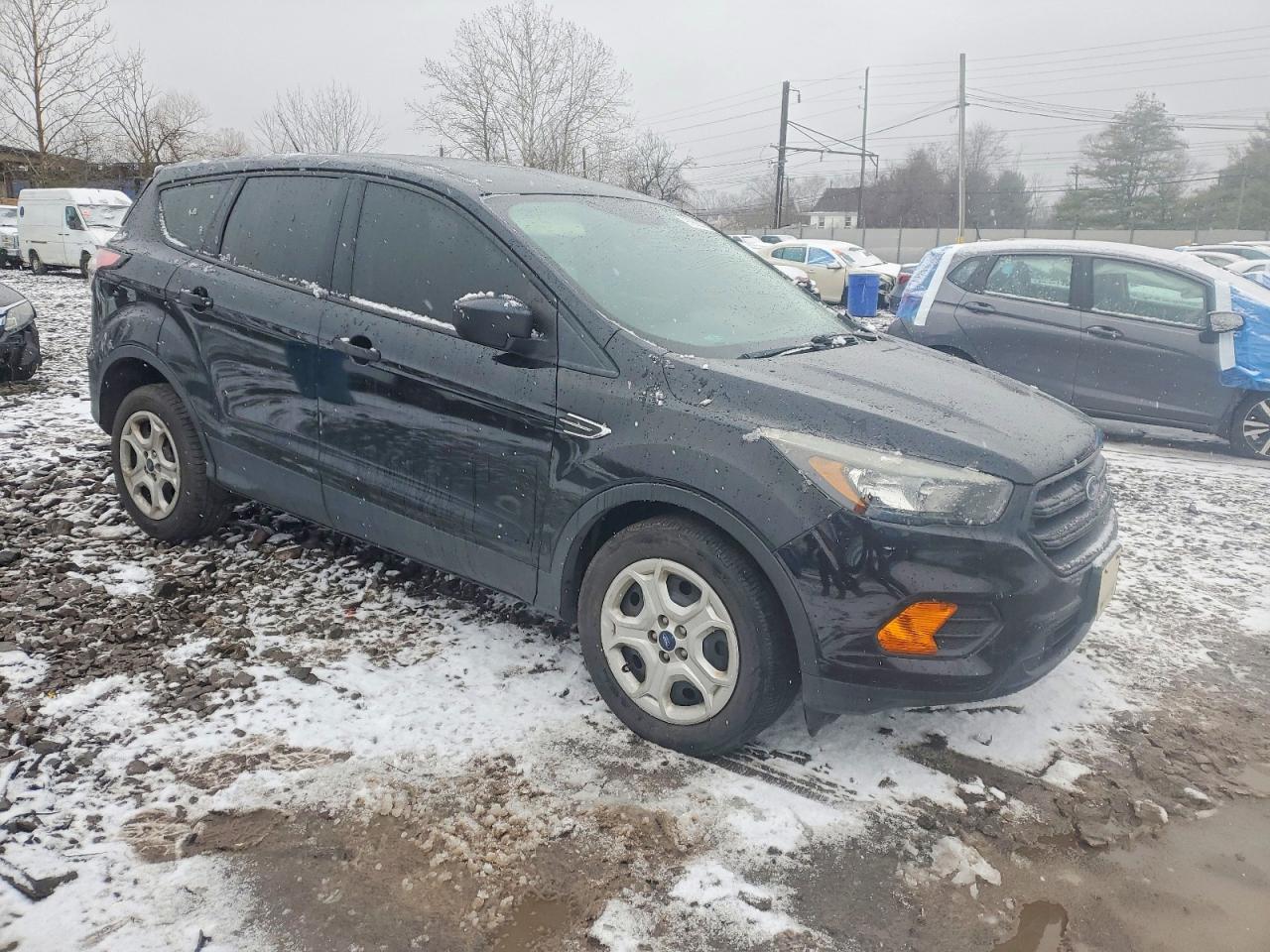 2018 FORD ESCAPE S photo 4