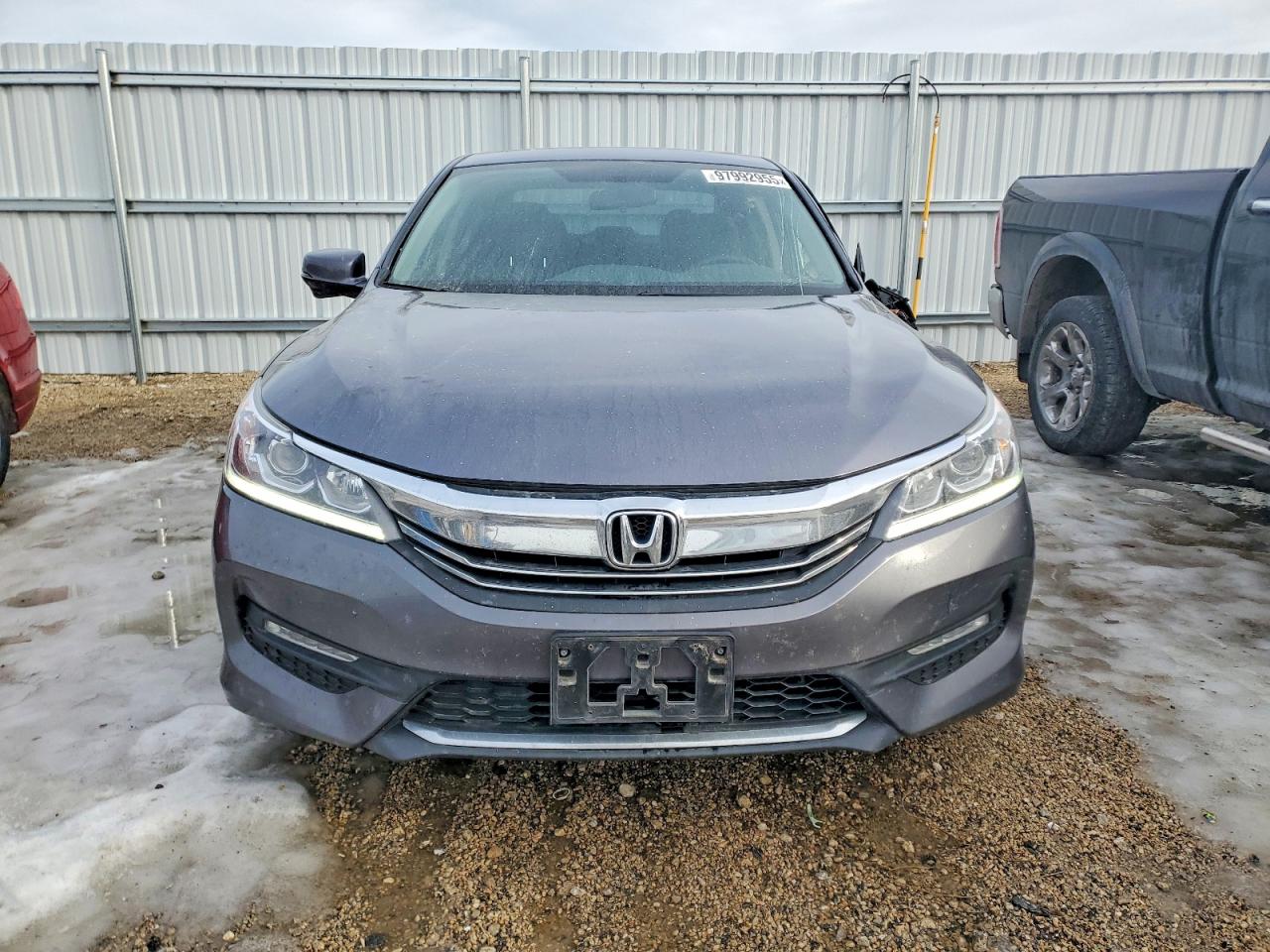 2017 HONDA ACCORD EX photo 5