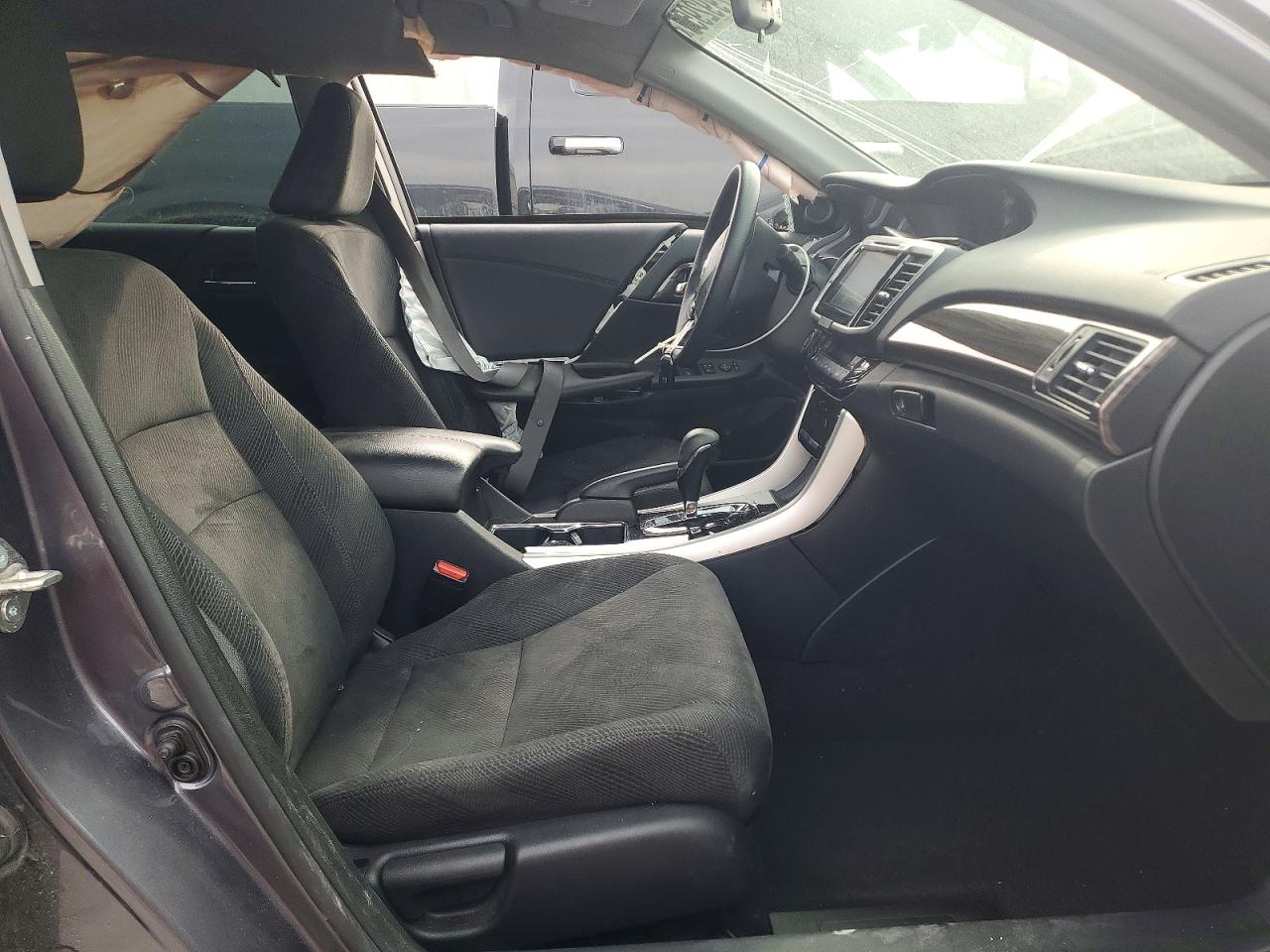 2017 HONDA ACCORD EX photo 7