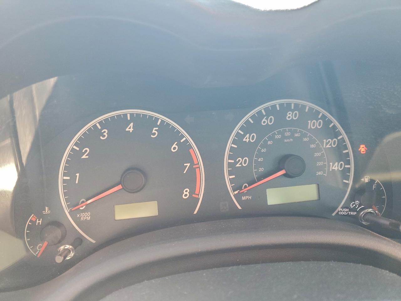 2013 TOYOTA COROLLA BASE photo 17