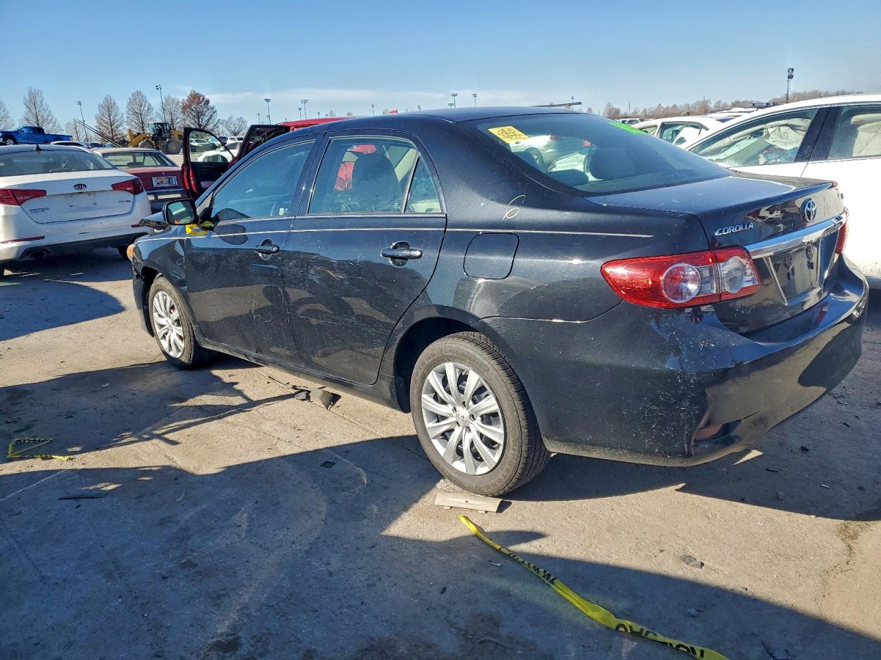 2013 TOYOTA COROLLA BASE photo 3