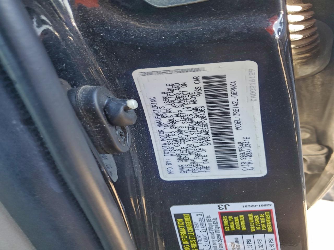 2013 TOYOTA COROLLA BASE photo 23