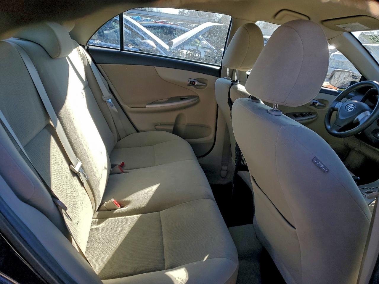2013 TOYOTA COROLLA BASE photo 19