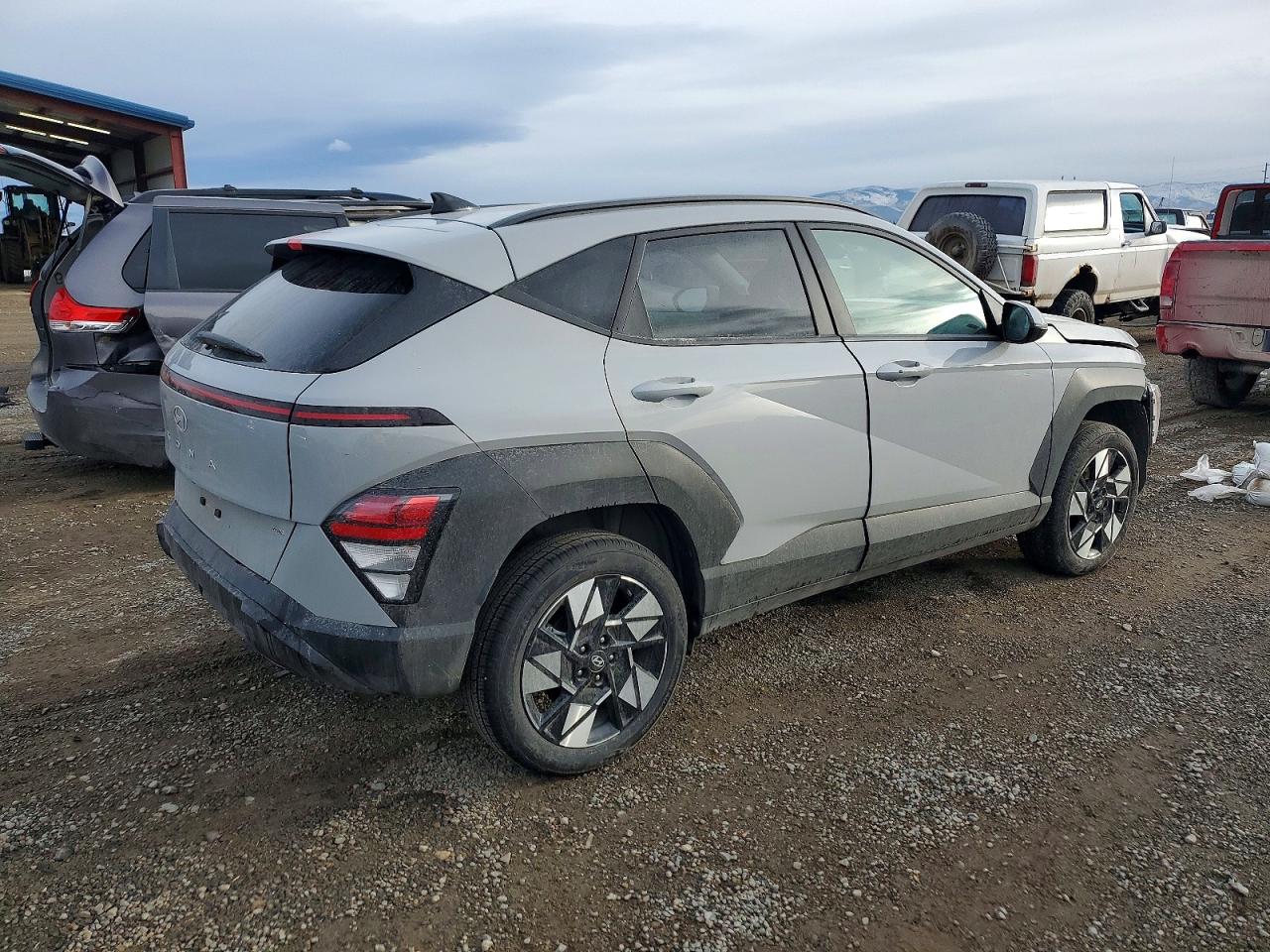 2025 HYUNDAI KONA SEL photo 5