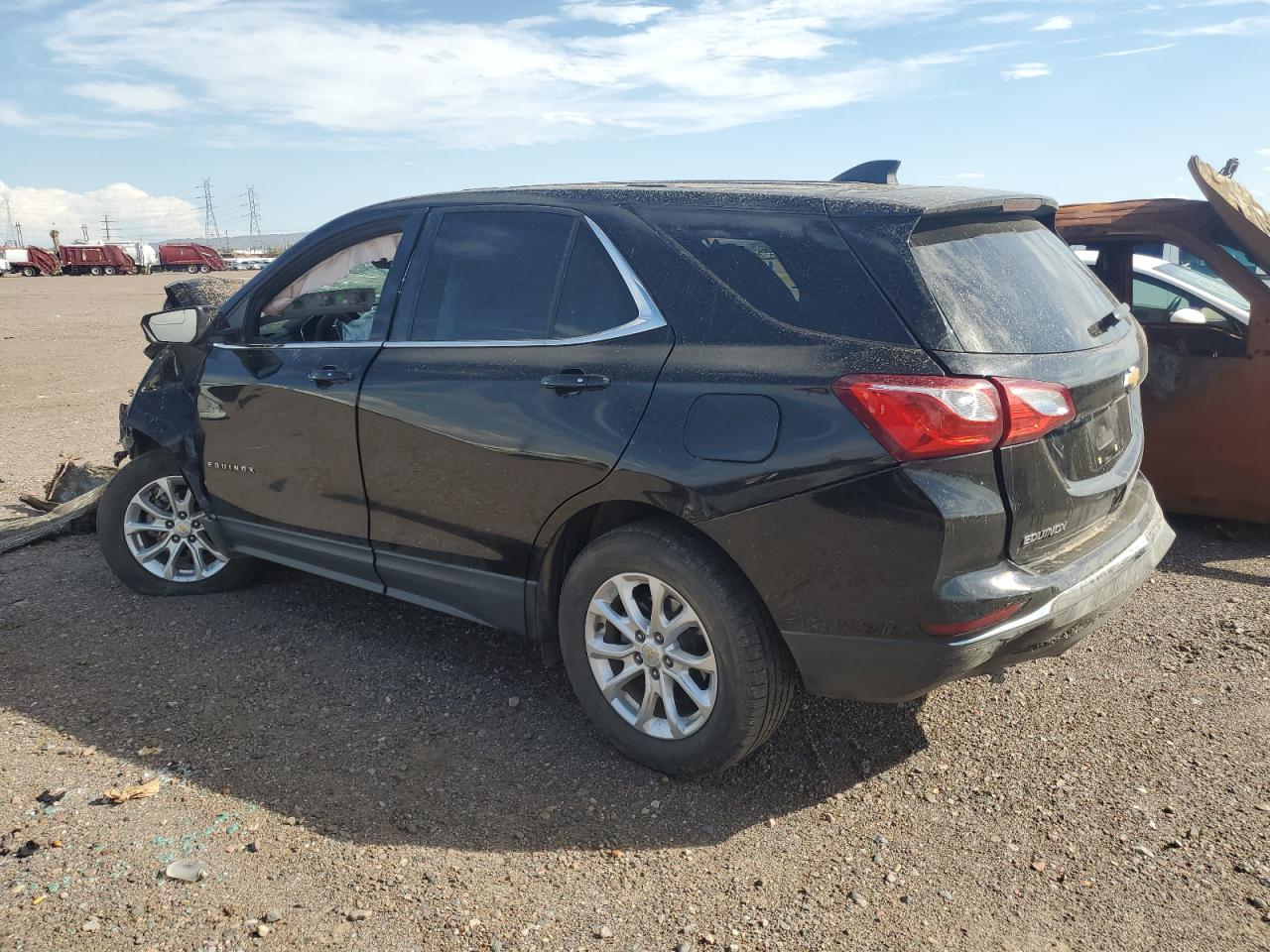 2018 CHEVROLET EQUINOX LT photo 2