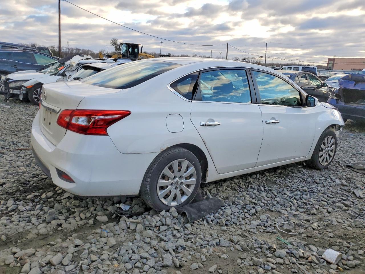 2018 NISSAN SENTRA S photo 3