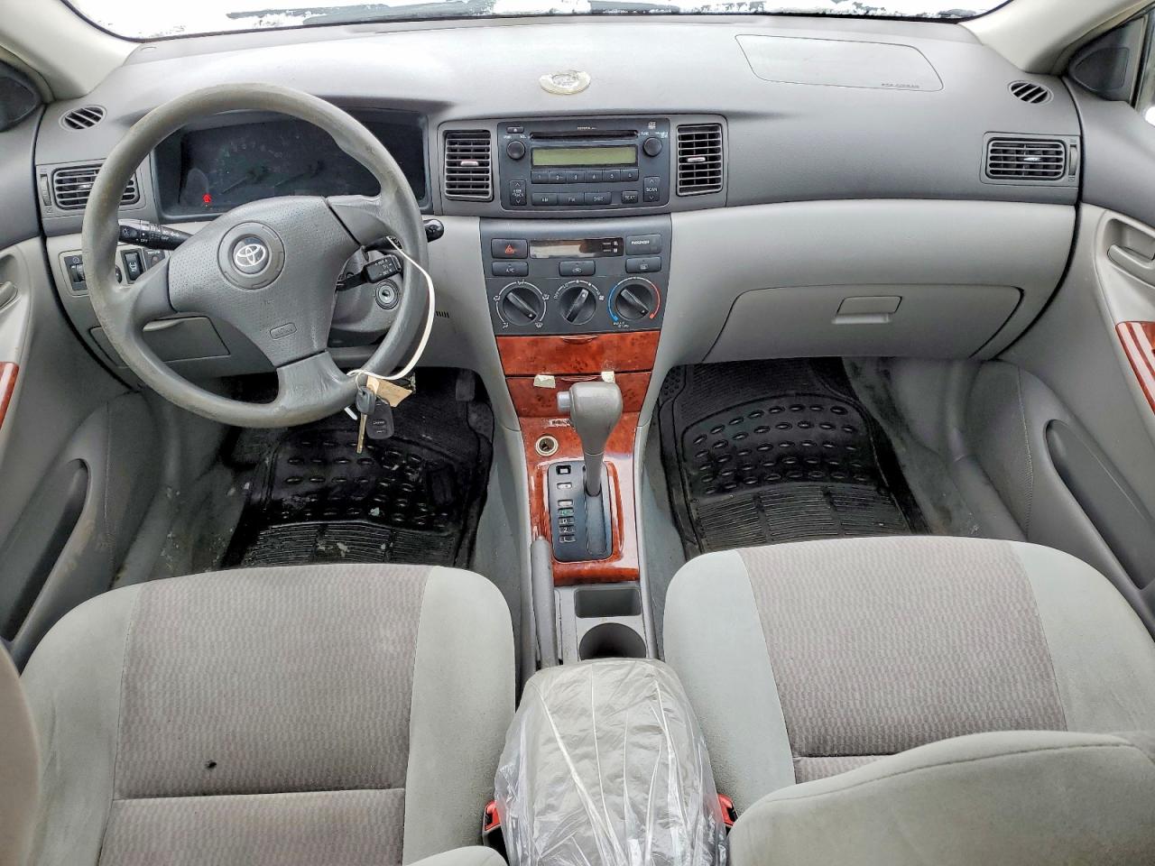 2007 TOYOTA COROLLA CE photo 8
