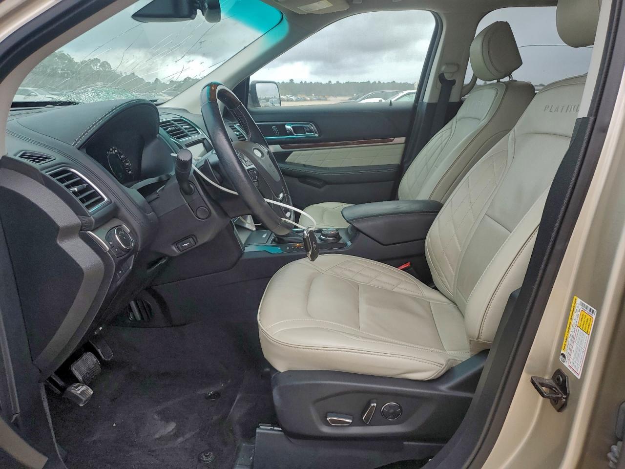 2017 FORD EXPLORER PLATINUM photo 7