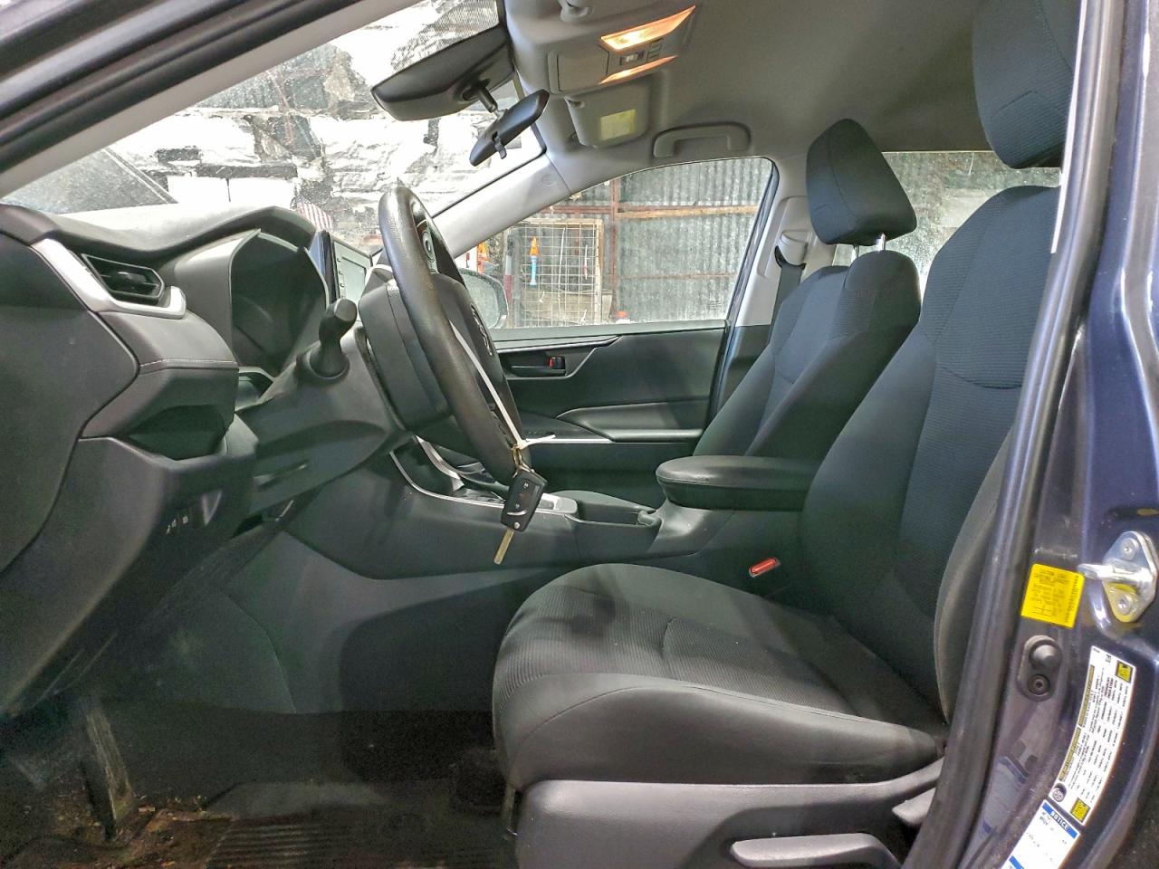 2019 TOYOTA RAV4 LE photo 7