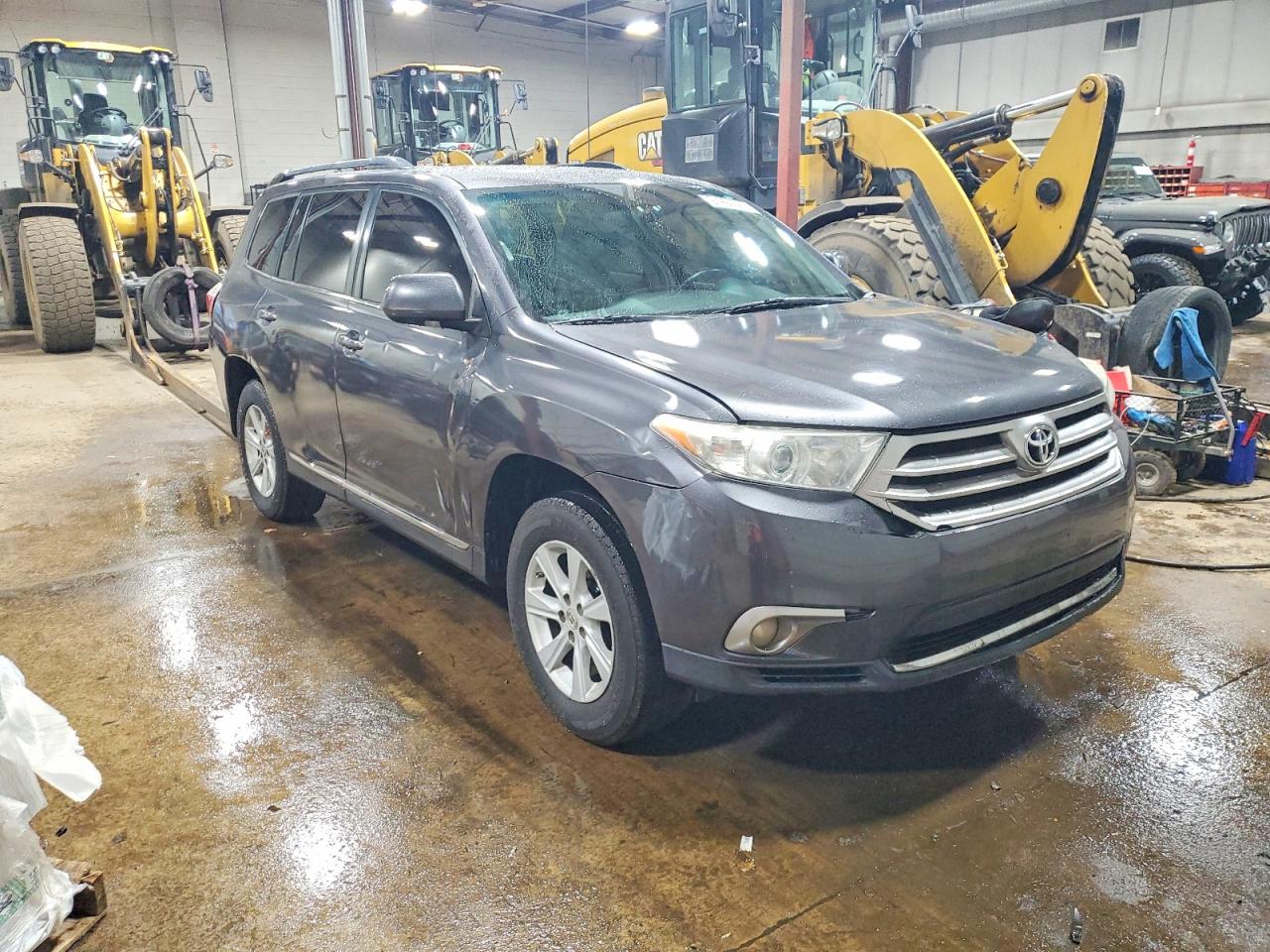 2012 TOYOTA HIGHLANDER BASE photo 4