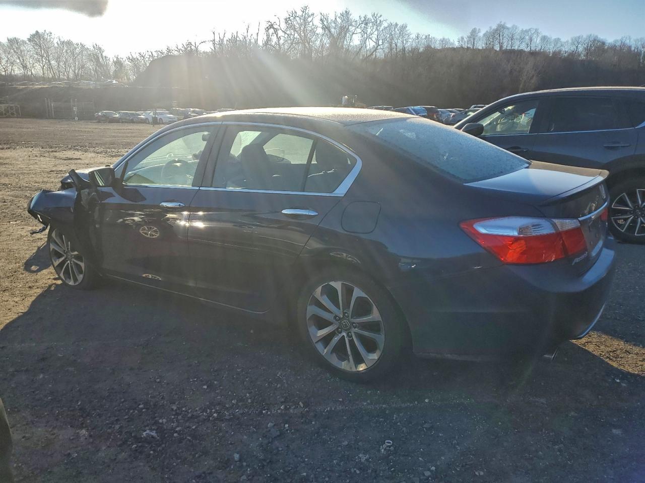 2015 HONDA ACCORD SPORT photo 2