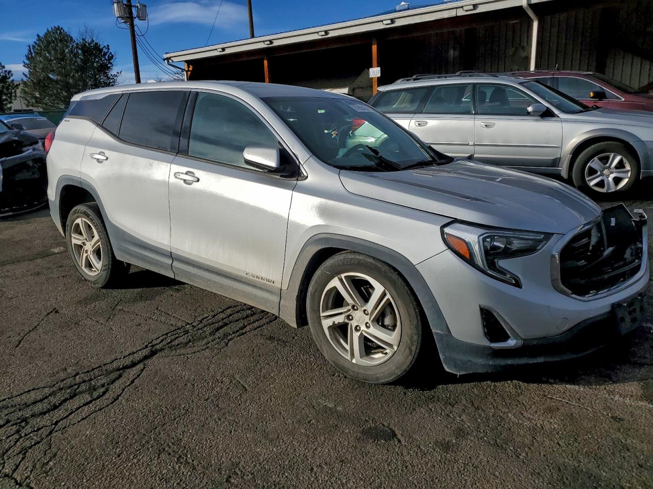 2018 GMC TERRAIN SLE photo 4