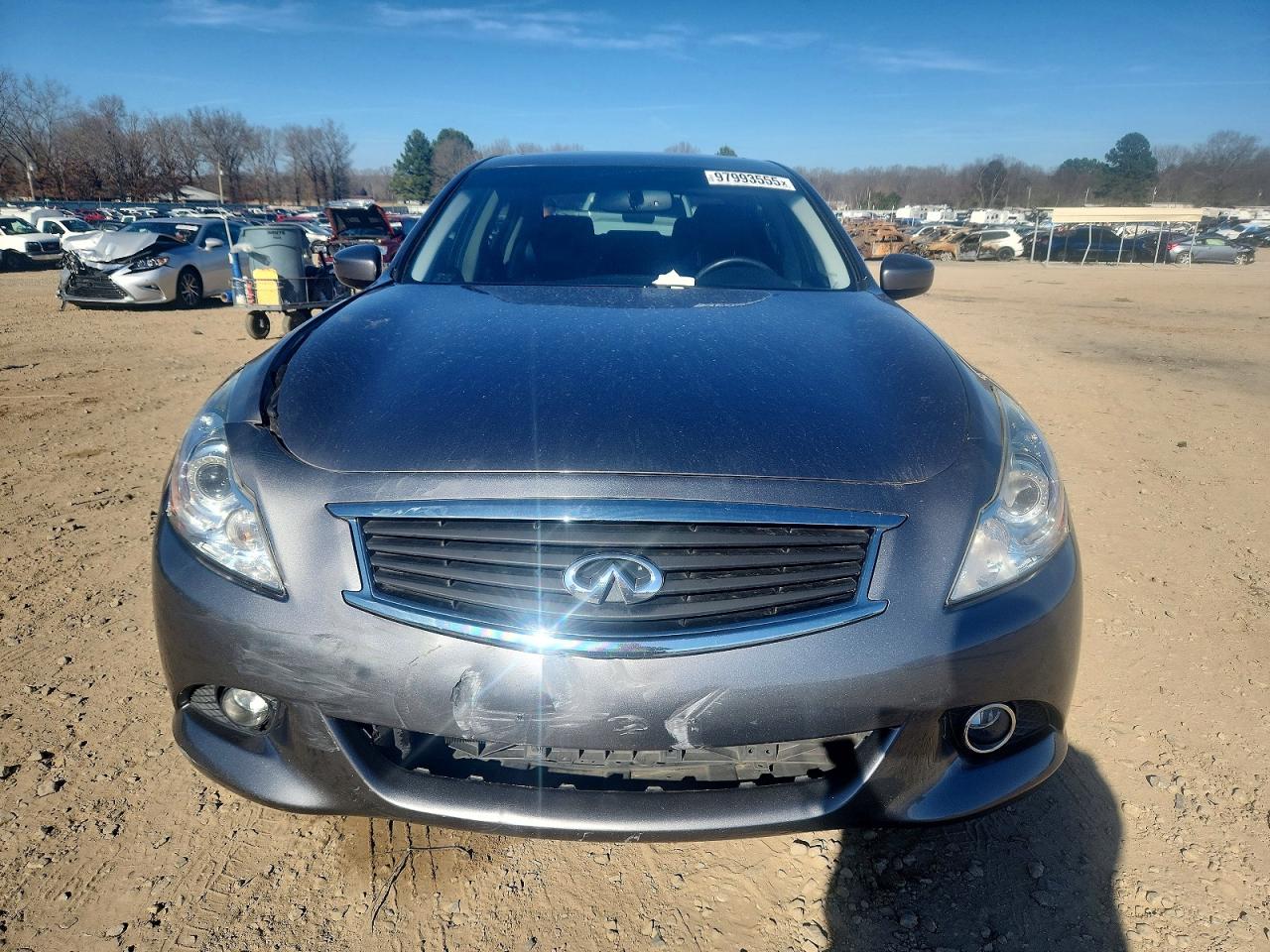 2013 INFINITI G37 photo 5