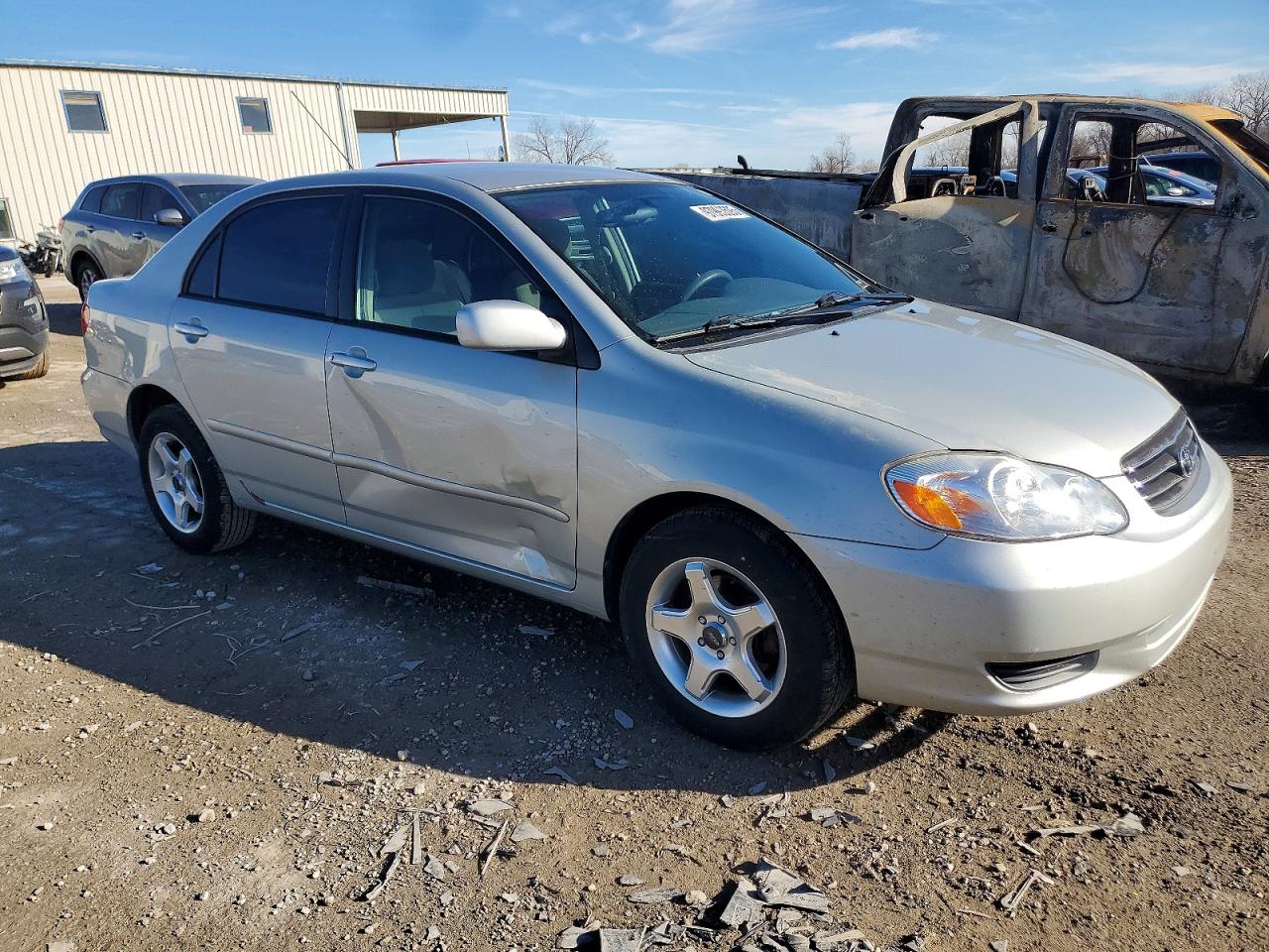 2003 TOYOTA COROLLA CE photo 4