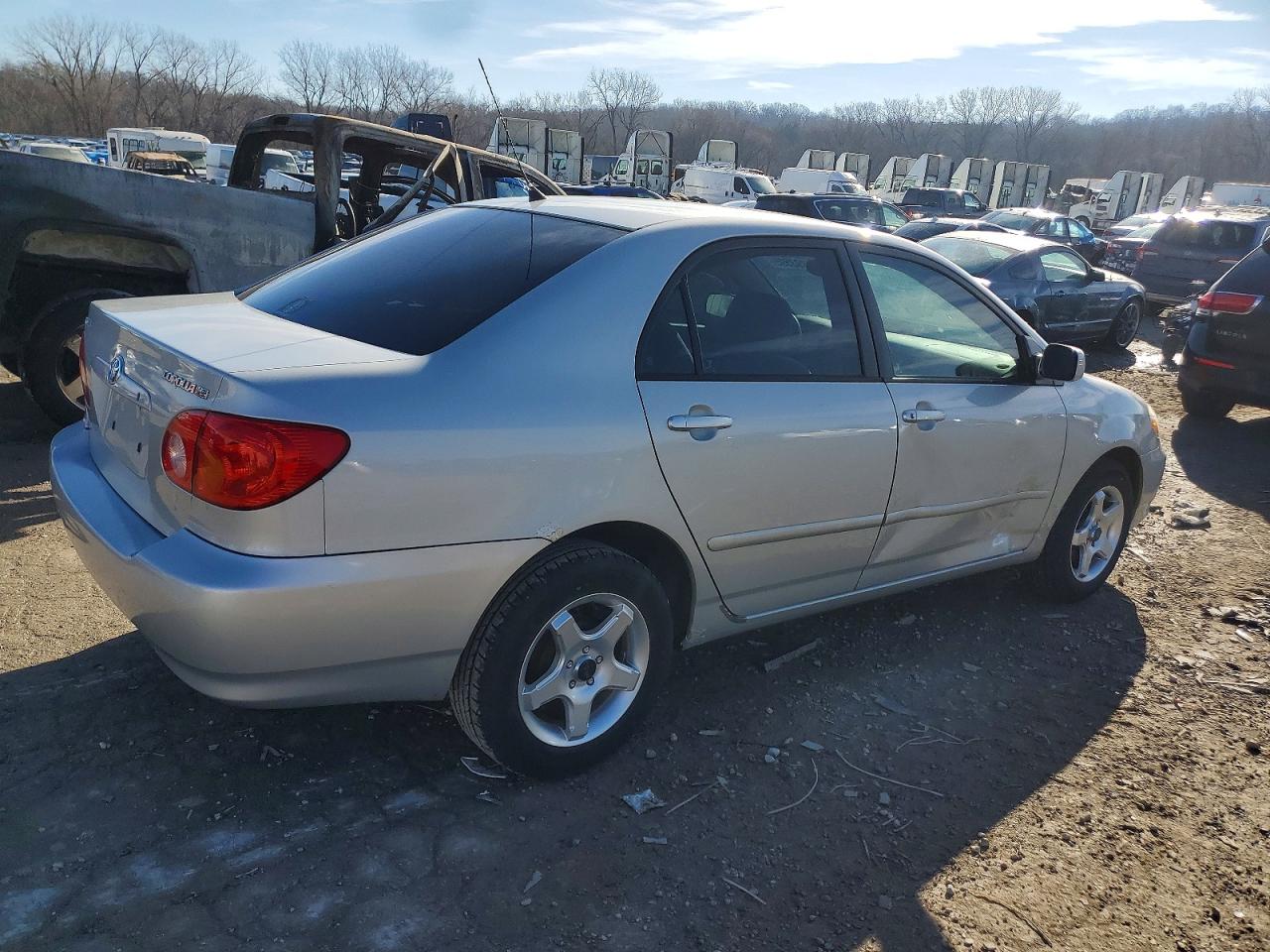 2003 TOYOTA COROLLA CE photo 3