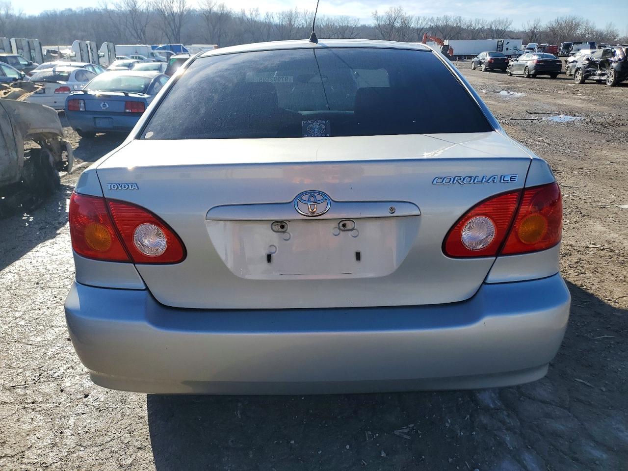 2003 TOYOTA COROLLA CE photo 6