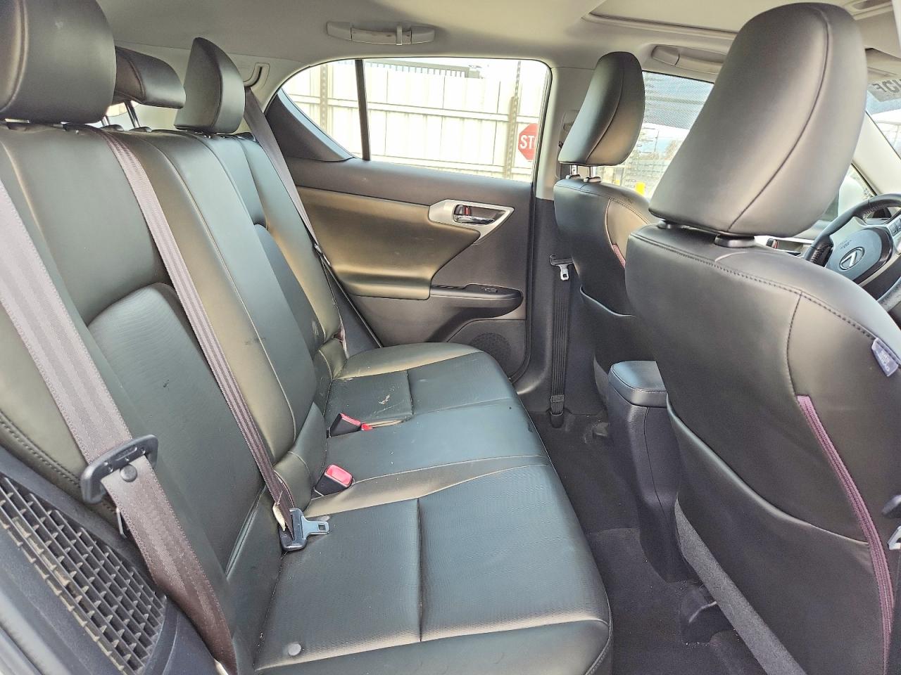 2012 LEXUS CT 200 photo 10