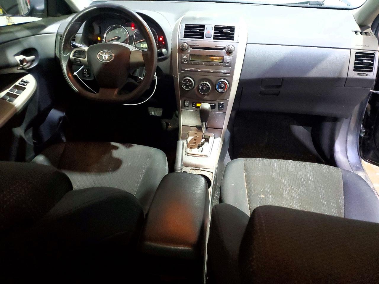 2011 TOYOTA COROLLA BASE photo 8