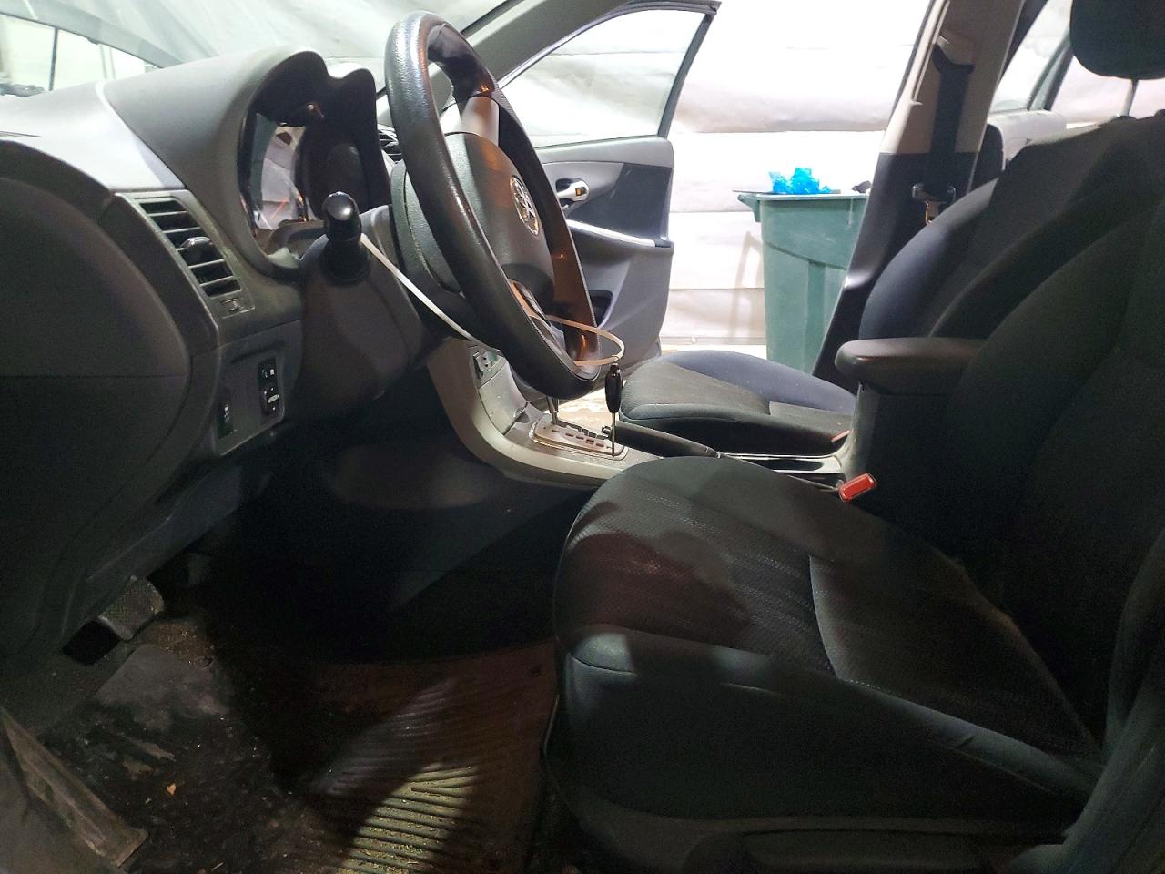 2011 TOYOTA COROLLA BASE photo 7