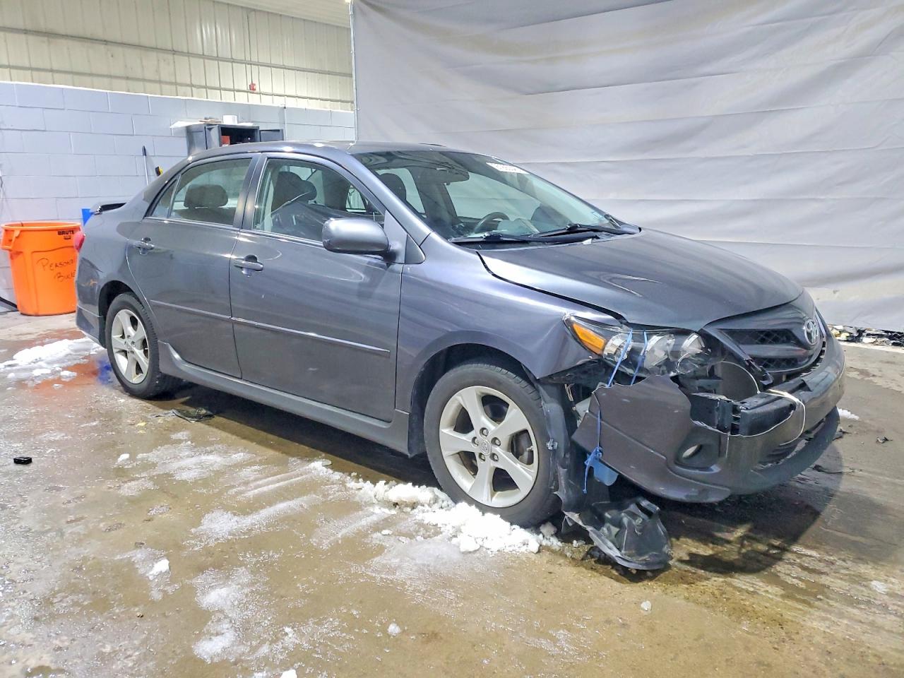 2011 TOYOTA COROLLA BASE photo 4