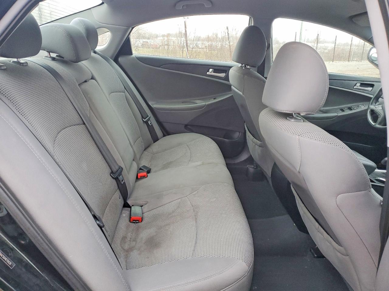 2013 HYUNDAI SONATA GLS photo 10
