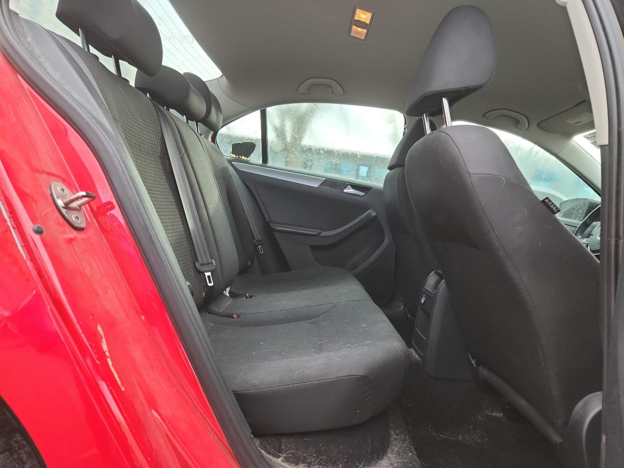 2015 VOLKSWAGEN JETTA SE photo 10