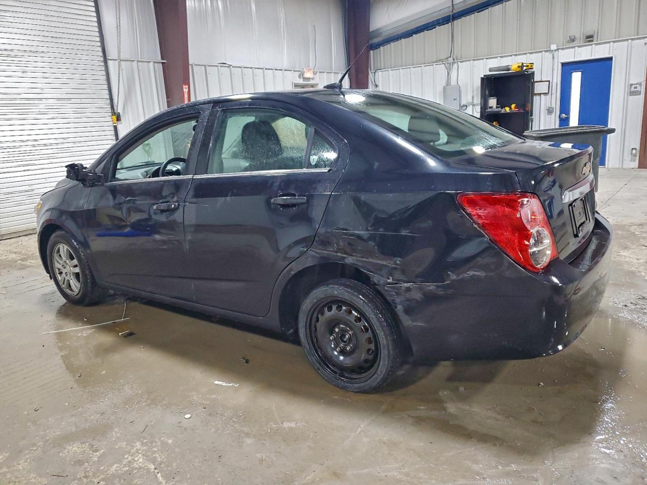 2014 CHEVROLET SONIC LT photo 2
