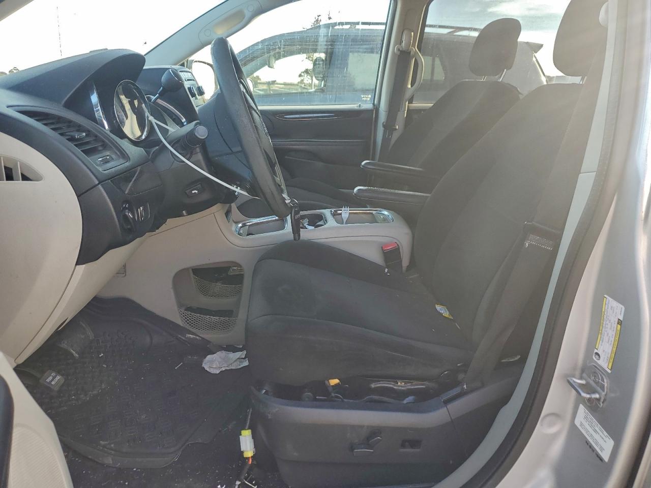 2012 DODGE GRAND CARAVAN SXT photo 7