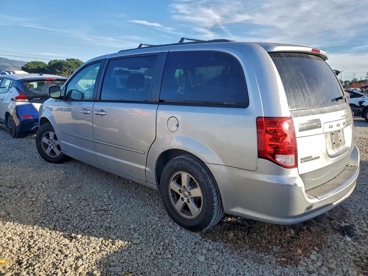 2012 DODGE GRAND CARAVAN SXT photo 2