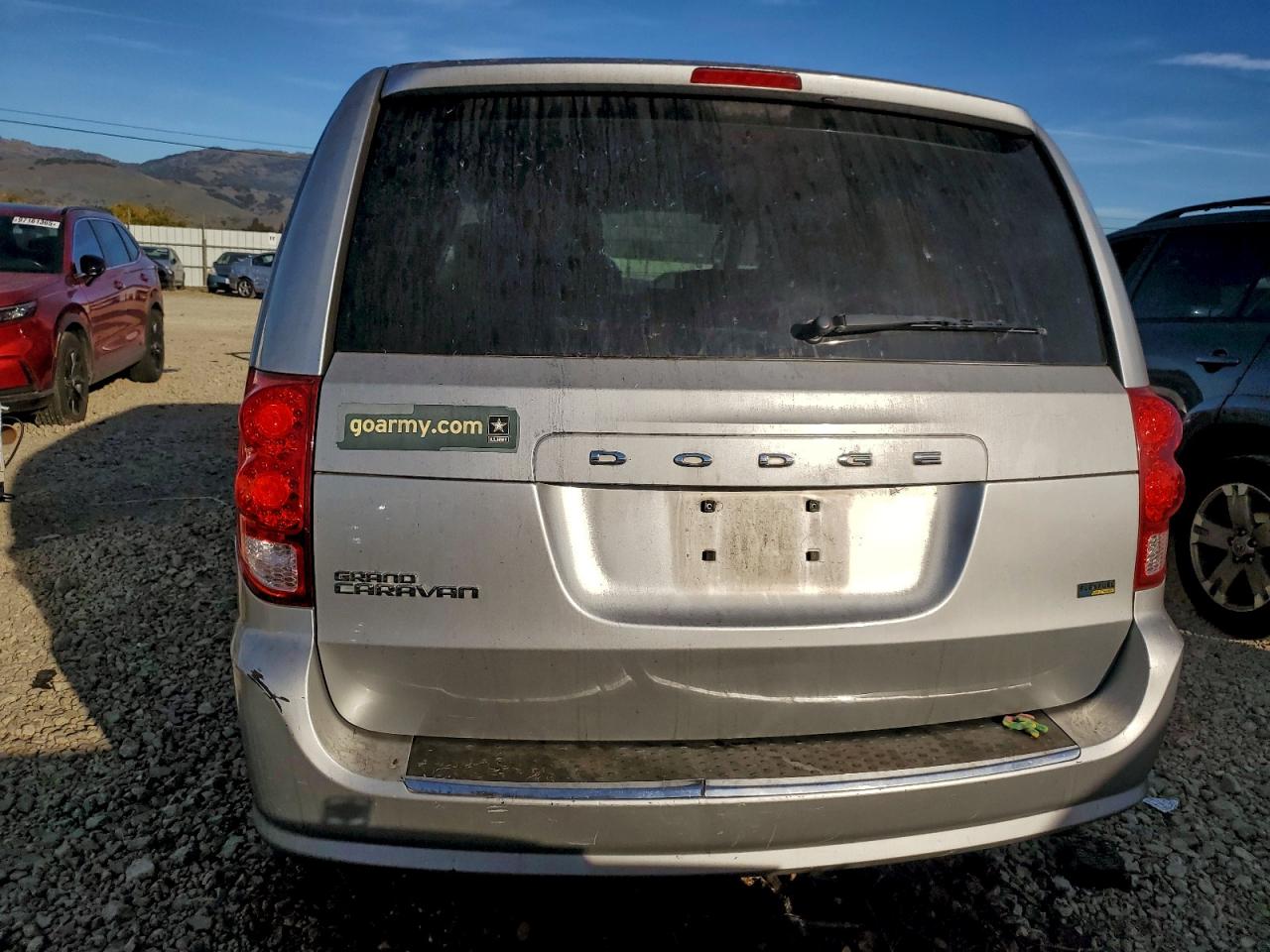 2012 DODGE GRAND CARAVAN SXT photo 6