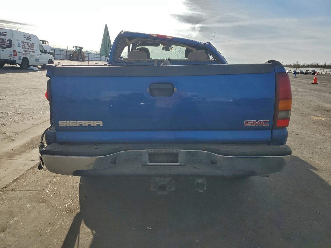 2003 GMC NEW SIERRA C1500 photo 6