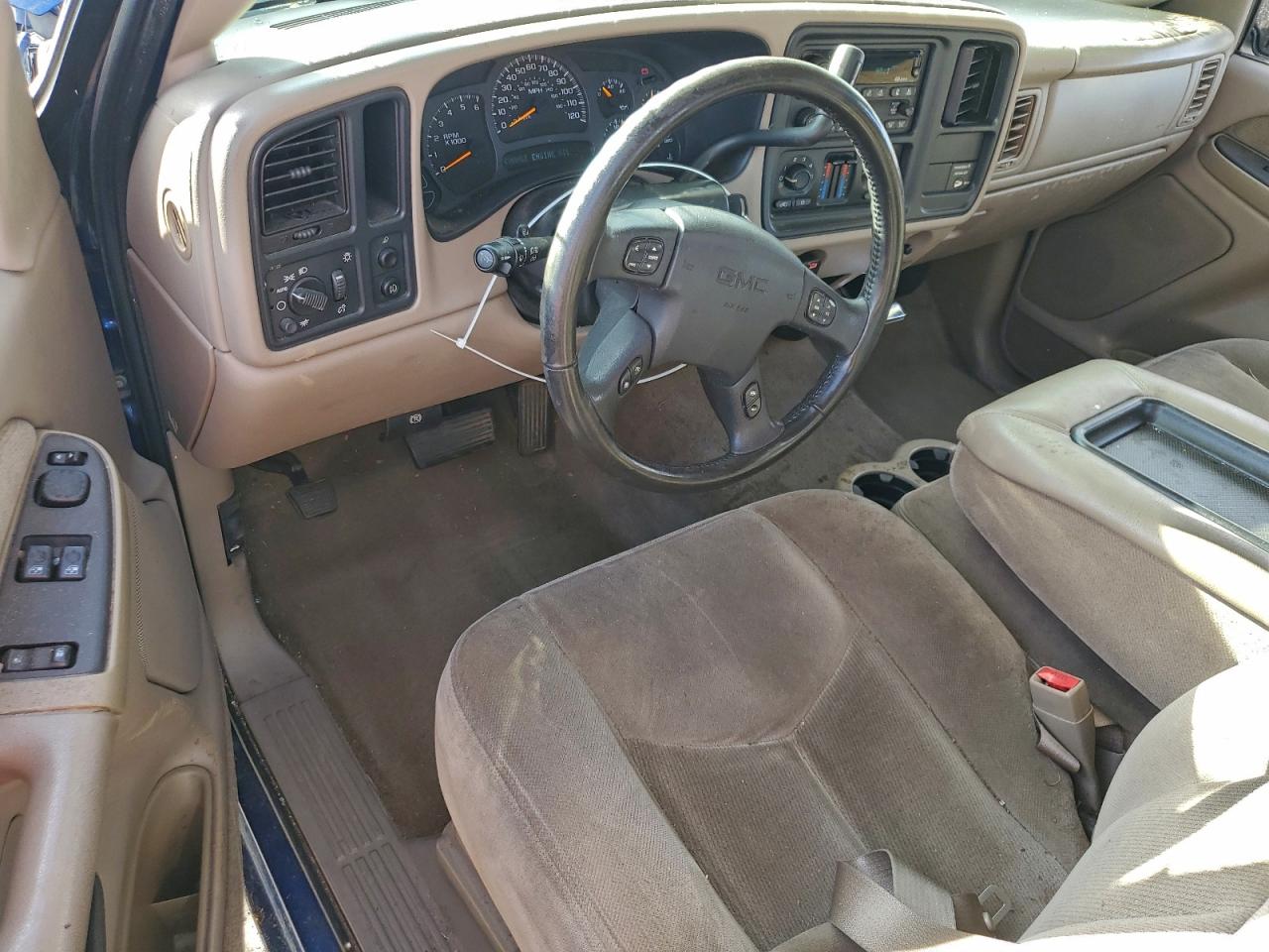 2003 GMC NEW SIERRA C1500 photo 8