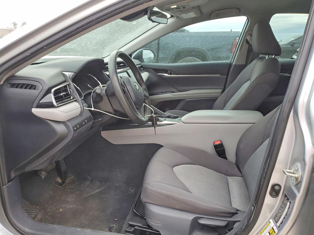 2020 TOYOTA CAMRY L photo 7