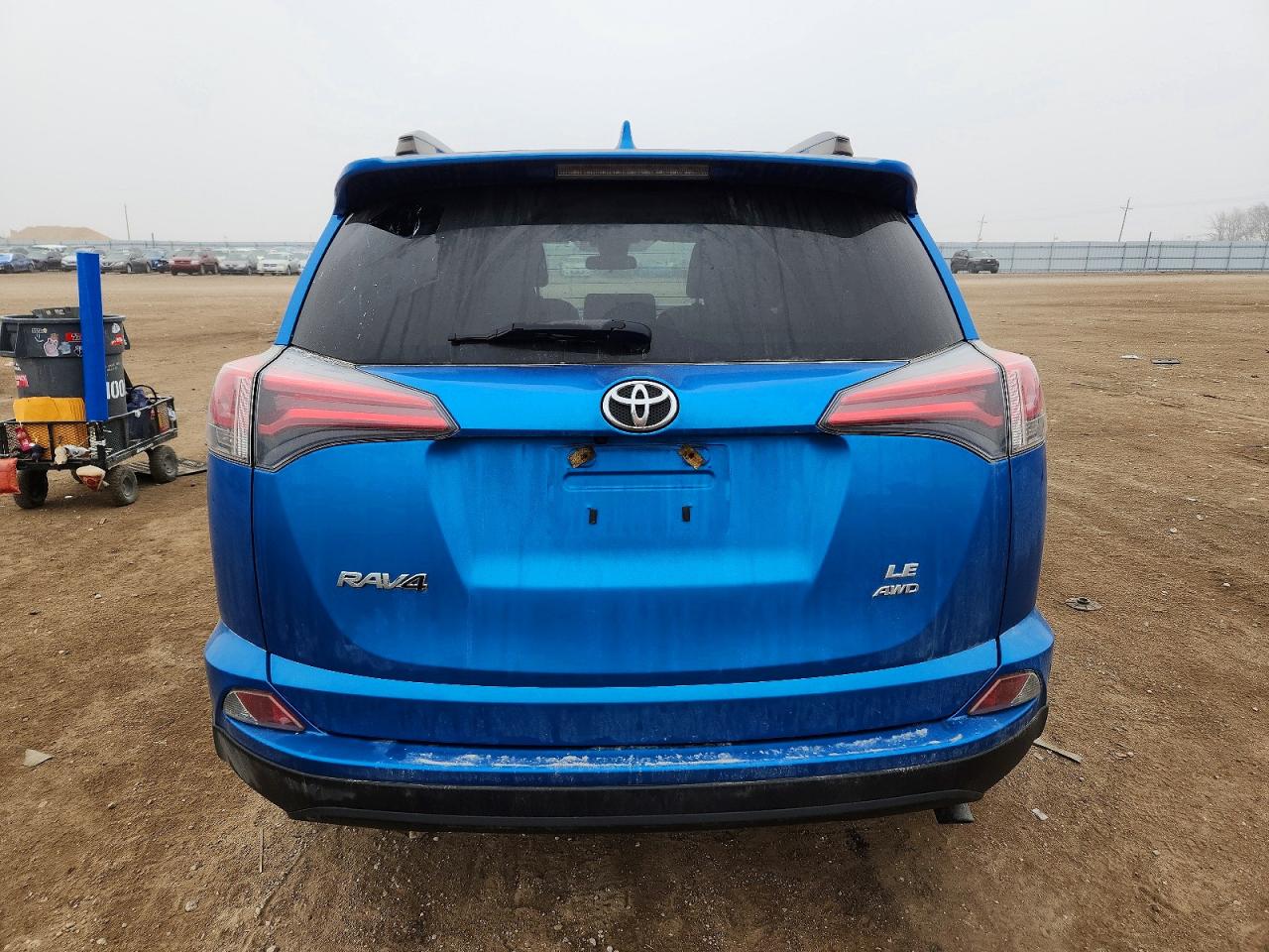2017 TOYOTA RAV4 LE photo 6