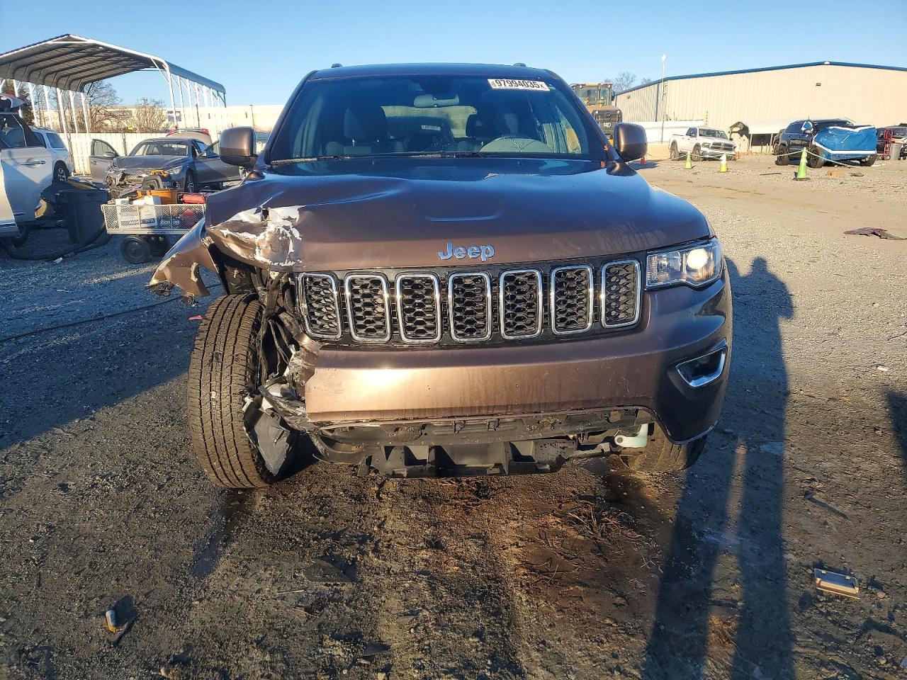 2020 JEEP GRAND CHEROKEE LAREDO photo 5