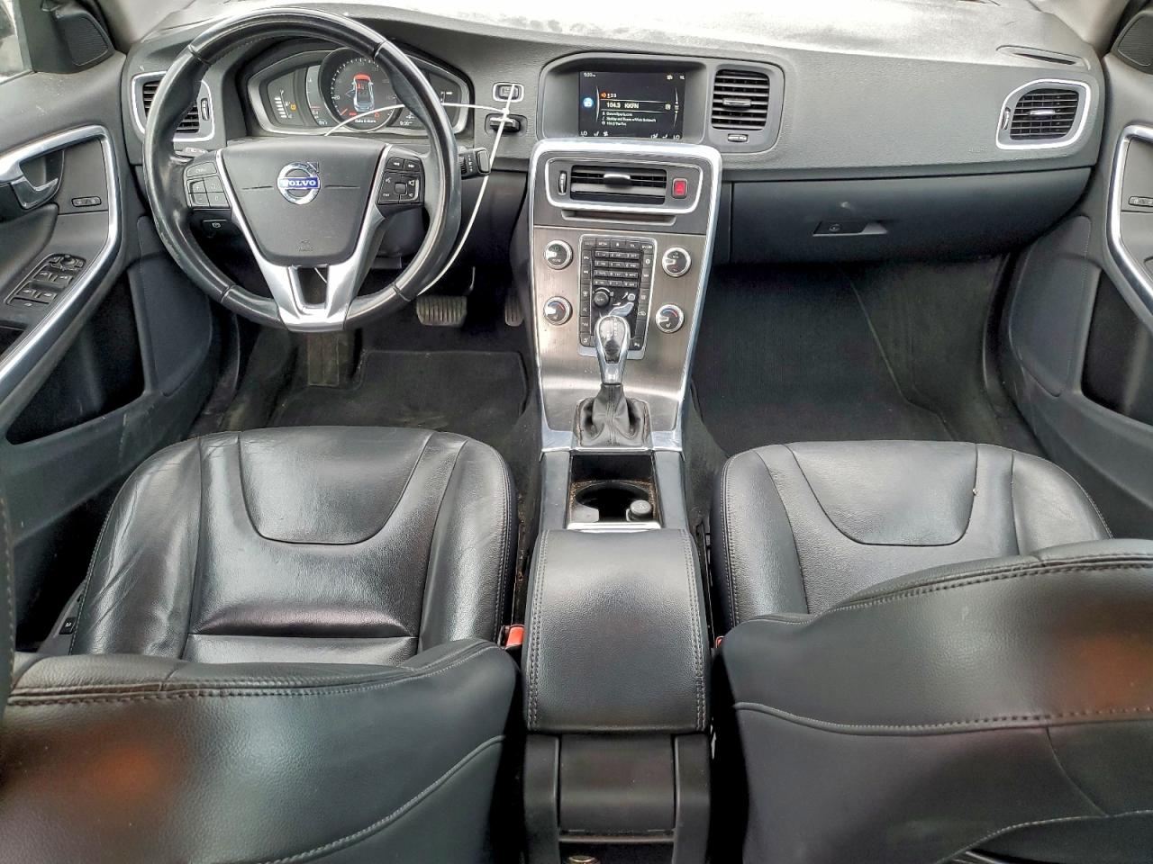 2015 VOLVO S60 PREMIER photo 8