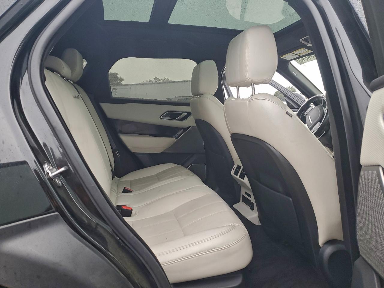 2020 LAND ROVER RANGE ROVER VELAR R-DYNAMIC S photo 11