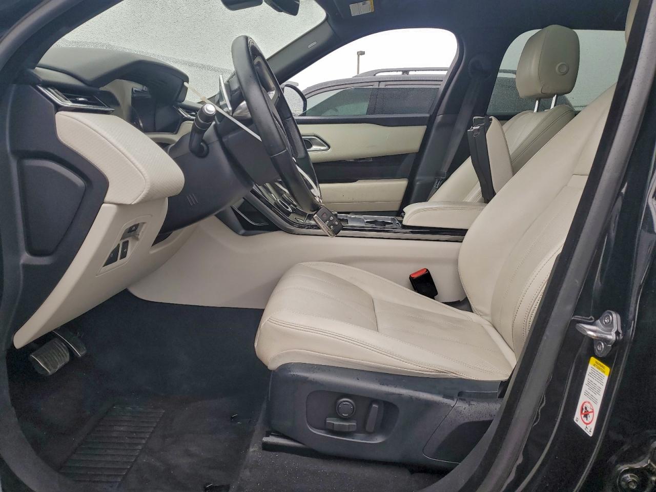 2020 LAND ROVER RANGE ROVER VELAR R-DYNAMIC S photo 7