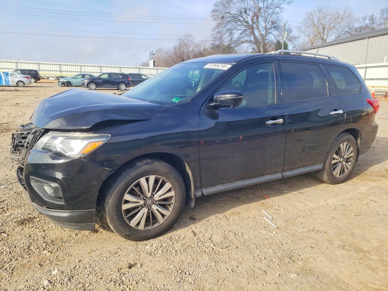 2017 NISSAN PATHFINDER