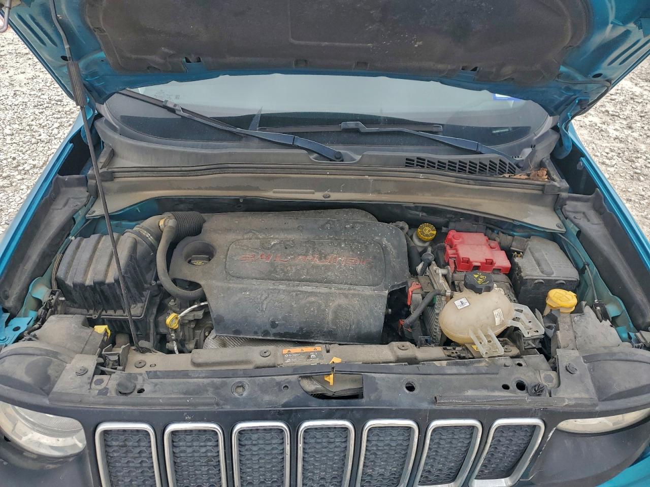 2019 JEEP RENEGADE LATITUDE photo 12