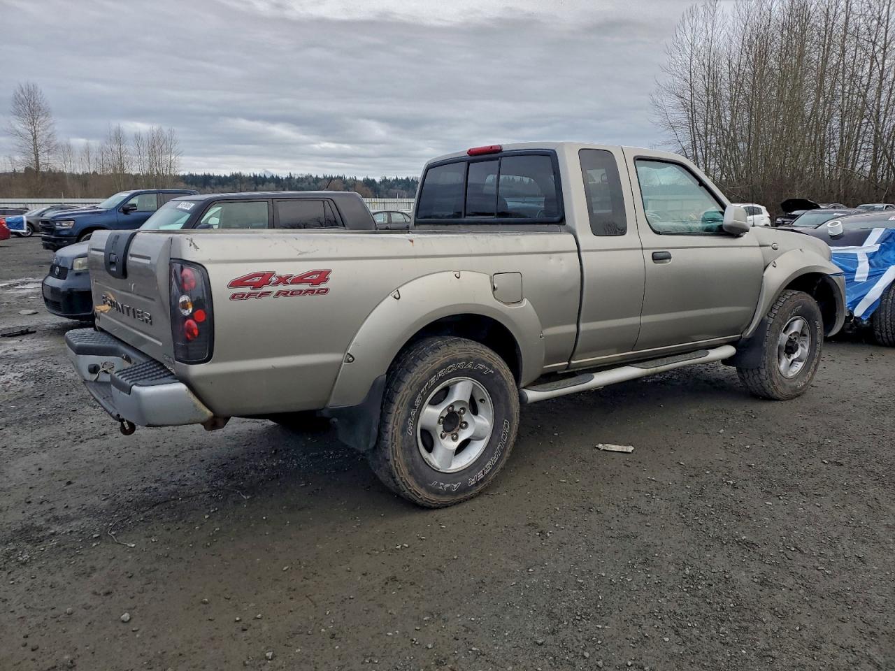 2001 NISSAN FRONTIER KING CAB XE photo 3