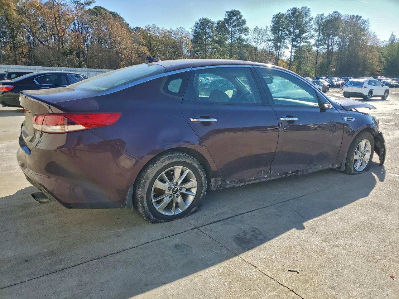 2018 KIA OPTIMA LX photo 3