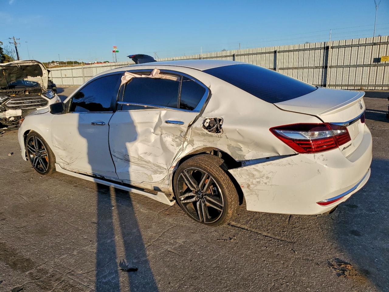 2017 HONDA ACCORD SPORT photo 2