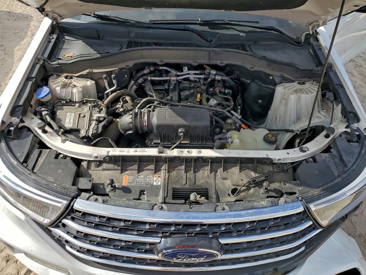 2021 FORD EXPLORER XLT photo 12